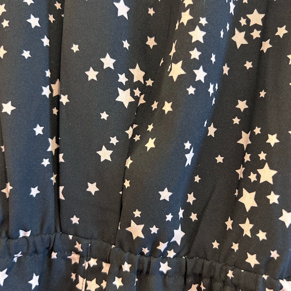 Beautiful Kate Spade Sz 12 Dress.  VVGUC- one flaw (see pic) worn Once. Comfy! - Picture 4 of 8